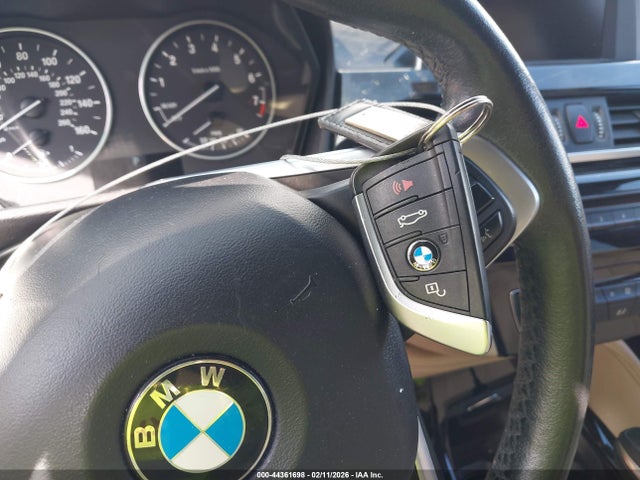 2016 BMW X1 WBXHT3C37GP881835 Photo 10