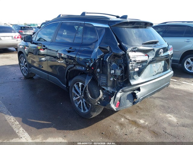 Toyota Corolla Cross Xle 2024 7MUDAAAG3RV116454 Image 3
