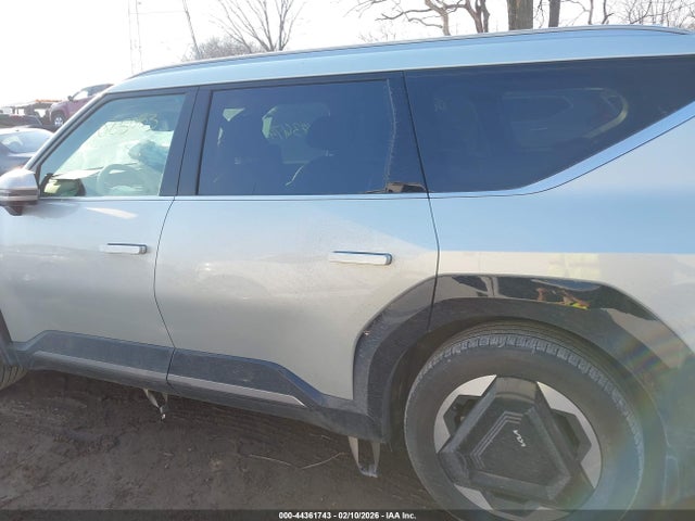 KIA Ev9 Land 2024 KNDADFS51R6025083 Image 14