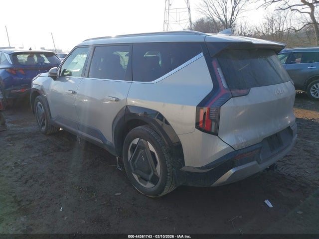 KIA Ev9 Land 2024 KNDADFS51R6025083 Image 3