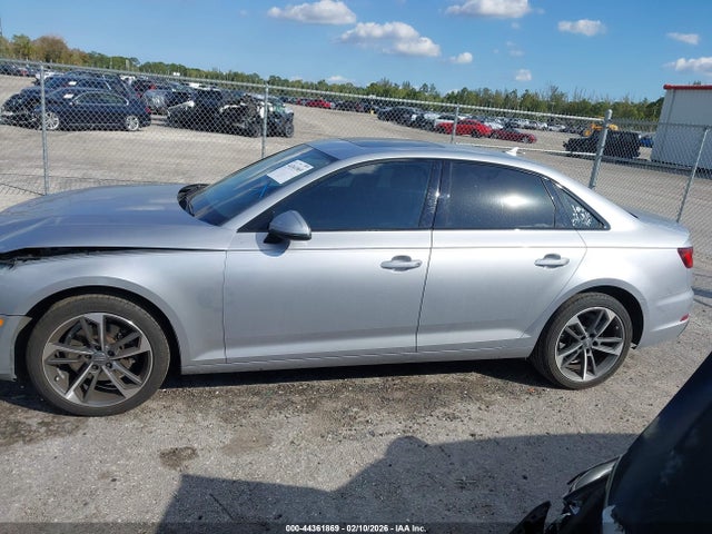 Продажа на аукционе авто 2019 Audi A4 40 Titanium Premium, vin: WAUGMAF45KN012487, номер лота: 44361869