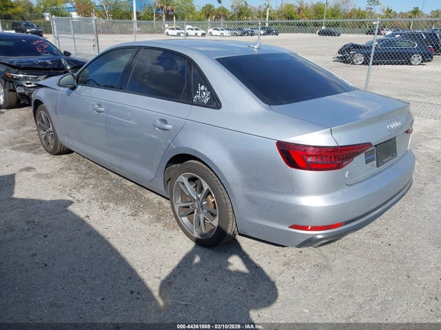 2019 AUDI A4 WAUGMAF45KN012487 Photo 2