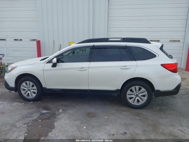 2018 Subaru Outback 2.5i Premium მანქანა იყიდება აუქციონზე, vin: 4S4BSACC0J3281386, აუქციონის ნომერი: 44361914