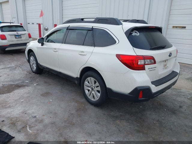 2018 Subaru Outback 2.5i Premium მანქანა იყიდება აუქციონზე, vin: 4S4BSACC0J3281386, აუქციონის ნომერი: 44361914