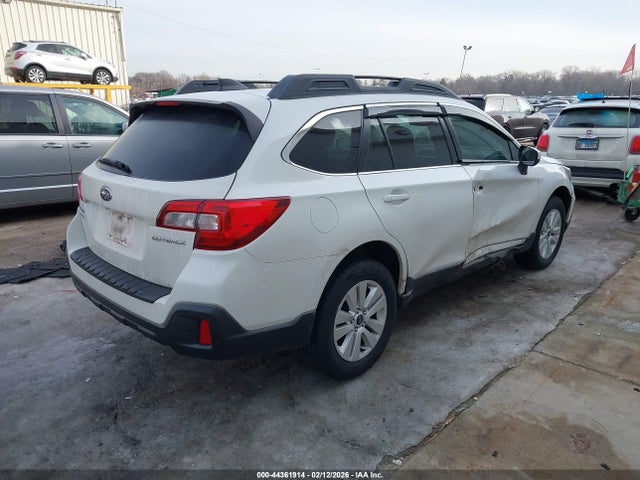2018 Subaru Outback 2.5i Premium მანქანა იყიდება აუქციონზე, vin: 4S4BSACC0J3281386, აუქციონის ნომერი: 44361914
