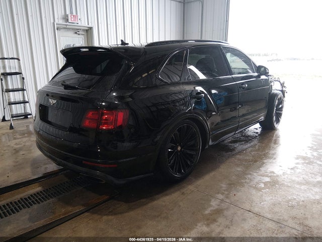 2020 BENTLEY BENTAYGA SJAAR2ZV6LC028670 Photo 3