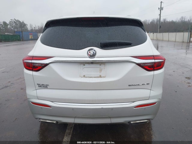 44361928 :رقم المزاد ، 5GAERCKW3JJ147005 vin ، 2018 Buick Enclave Premium مزاد بيع