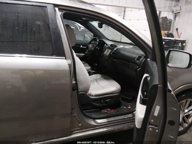 5XYKWDA75EG484209 KIA Sorento Limited V6