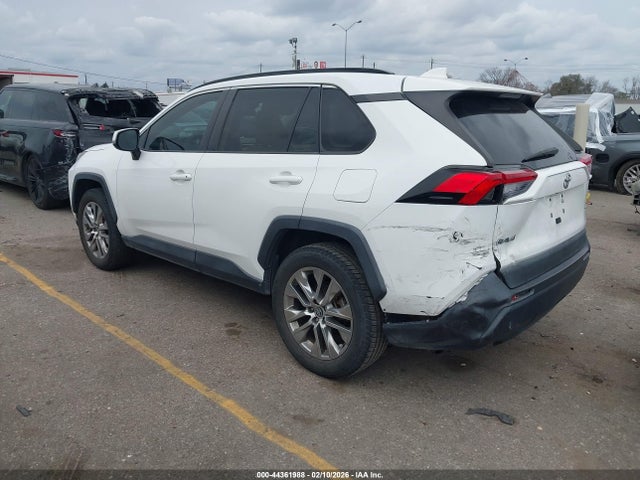2020 TOYOTA RAV4 2T3C1RFVXLW073331 Photo 2