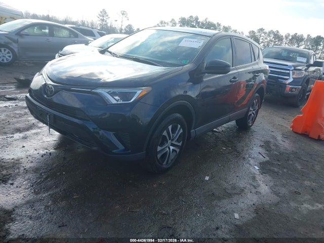 2018 TOYOTA RAV4 JTMBFREV5JJ227549 Photo 1