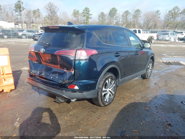 2018 TOYOTA RAV4 JTMBFREV5JJ227549 Photo 3