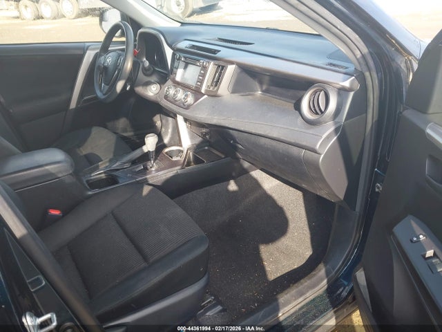 2018 TOYOTA RAV4 JTMBFREV5JJ227549 Photo 4