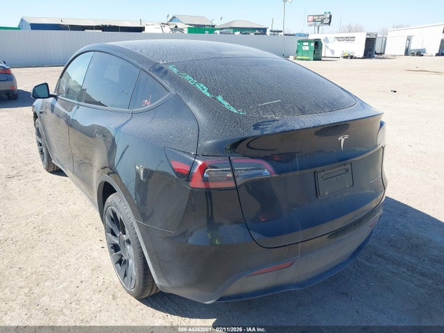 2023 TESLA MODEL Y 7SAYGDEE0PA178013 Photo 2