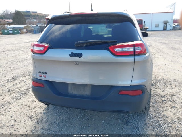 Jeep Cherokee Latitude 4x4 2018 1C4PJMCB1JD512392 Image 16