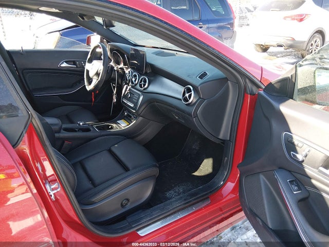 WDDSJ4GB8JN554630 Mercedes-Benz CLA 250 4MATIC