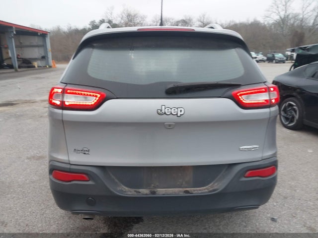 2018 Jeep Cherokee Latitude Fwd მანქანა იყიდება აუქციონზე, vin: 1C4PJLCB5JD539816, აუქციონის ნომერი: 44362060