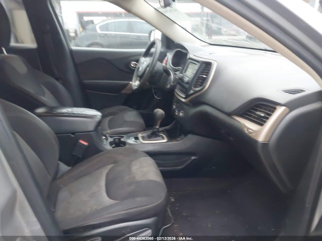 2018 Jeep Cherokee Latitude Fwd მანქანა იყიდება აუქციონზე, vin: 1C4PJLCB5JD539816, აუქციონის ნომერი: 44362060