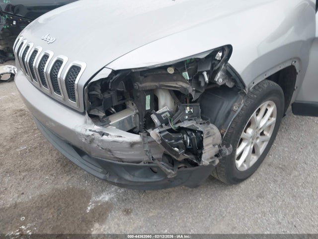2018 Jeep Cherokee Latitude Fwd მანქანა იყიდება აუქციონზე, vin: 1C4PJLCB5JD539816, აუქციონის ნომერი: 44362060