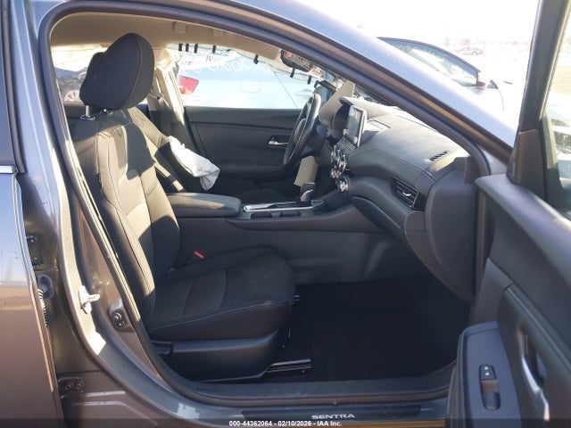 Продажа на аукционе авто 2024 Nissan Sentra Sv Xtronic Cvt, vin: 3N1AB8CV4RY324529, номер лота: 44362064