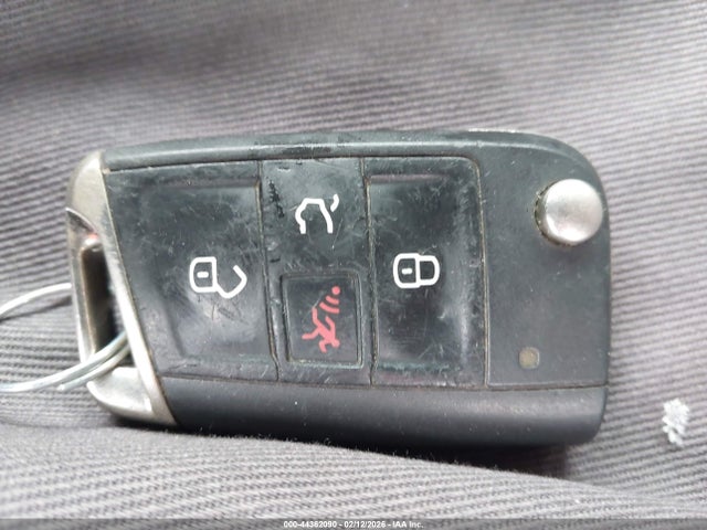 2020 VOLKSWAGEN TIGUAN 3VV2B7AX1LM034135 Photo 10