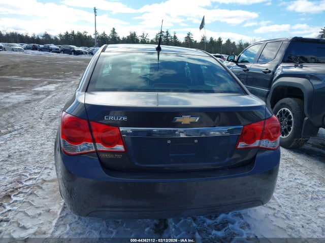 1G1PA5SG5E7177959 Chevrolet Cruze Ls Auto