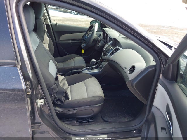 1G1PA5SG5E7177959 Chevrolet Cruze Ls Auto