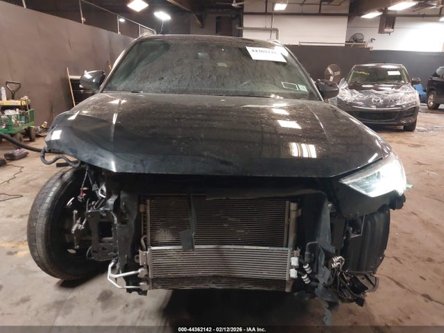 2023 Audi Q3 Premium 45 Tfsi S Line Quattro Tiptronic მანქანა იყიდება აუქციონზე, vin: WA1DECF36P1143104, აუქციონის ნომერი: 44362142