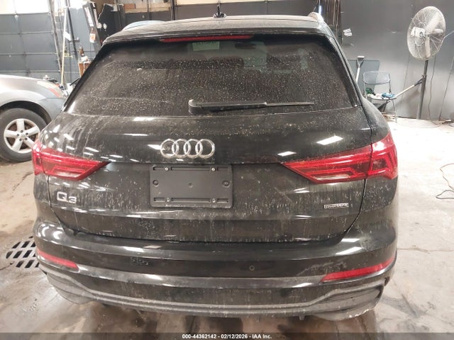 2023 Audi Q3 Premium 45 Tfsi S Line Quattro Tiptronic მანქანა იყიდება აუქციონზე, vin: WA1DECF36P1143104, აუქციონის ნომერი: 44362142