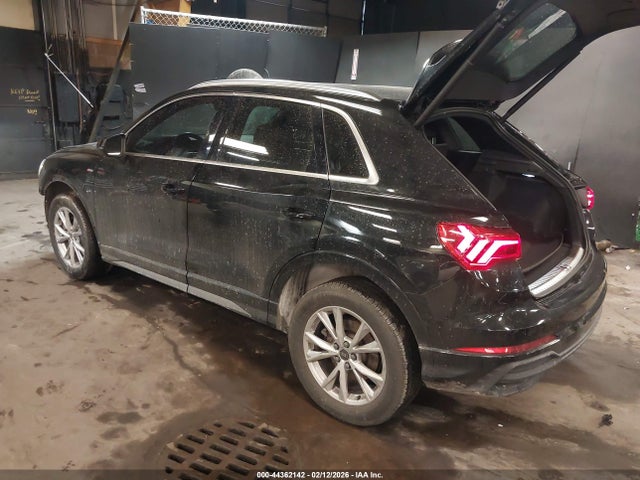 2023 Audi Q3 Premium 45 Tfsi S Line Quattro Tiptronic მანქანა იყიდება აუქციონზე, vin: WA1DECF36P1143104, აუქციონის ნომერი: 44362142