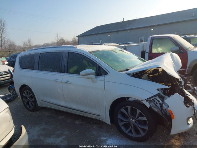 44362148 :رقم المزاد ، 2C4RC1GG3JR228833 vin ، 2018 Chrysler Pacifica Limited مزاد بيع