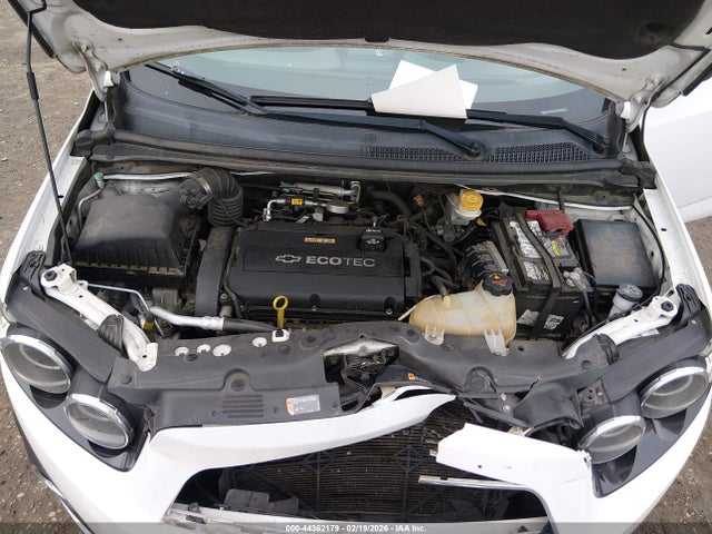 1G1JC5SH6E4198944 Chevrolet Sonic Lt Auto