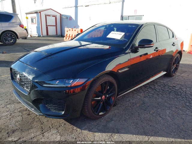 Jaguar Xe R-dynamic S Awd Automatic 2020 SAJAT4GX1LCP61775 Image 2