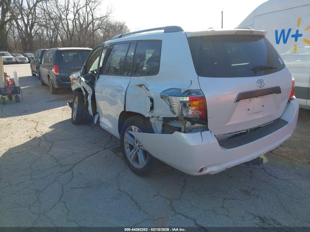 2010 TOYOTA HIGHLANDER 5TDXK3EH6AS001211 Photo 2