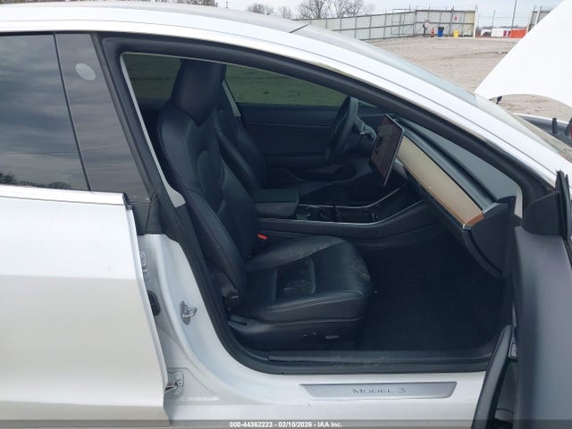 2020 TESLA MODEL 3 5YJ3E1EA8LF645295 Photo 4