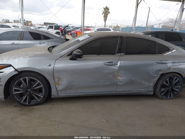 58ABA1C15RU042738 Lexus Es 300h F Sport Handling
