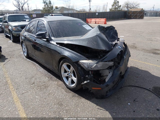 2015 Bmw 328i Xdrive მანქანა იყიდება აუქციონზე, vin: WBA3B5G59FNS17237, აუქციონის ნომერი: 44362255