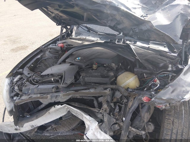 44362255 :رقم المزاد ، WBA3B5G59FNS17237 vin ، 2015 Bmw 328i Xdrive مزاد بيع