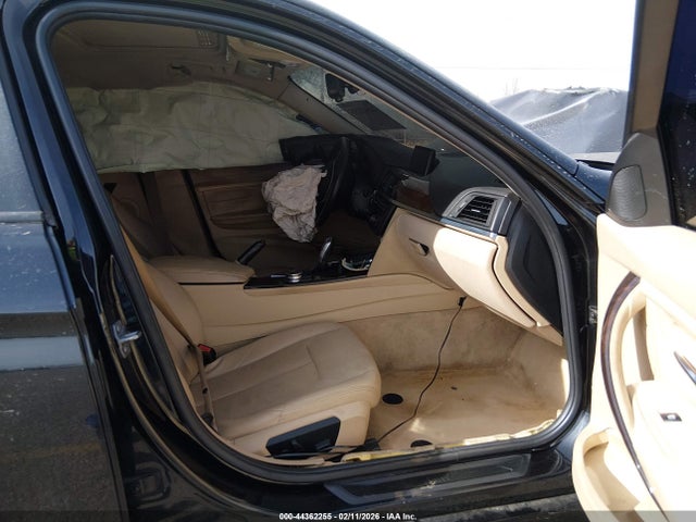 44362255 :رقم المزاد ، WBA3B5G59FNS17237 vin ، 2015 Bmw 328i Xdrive مزاد بيع