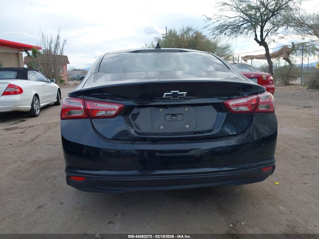 1G1ZD5ST9LF134001 Chevrolet Malibu Fwd Lt