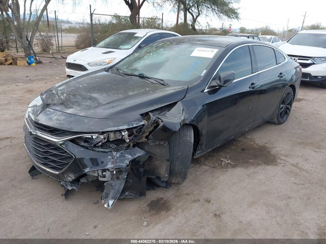 1G1ZD5ST9LF134001 Chevrolet Malibu Fwd Lt