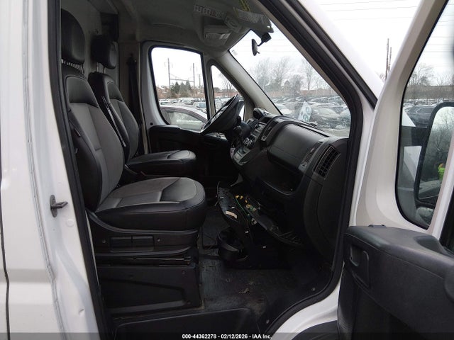 2015 RAM PROMASTER 2500 3C6TRVCG9FE520584 Photo 4