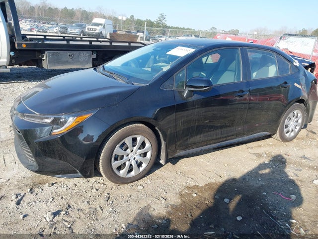 Toyota COROLLA LE 2025 5YFB4MDEXSP332627 Image 2