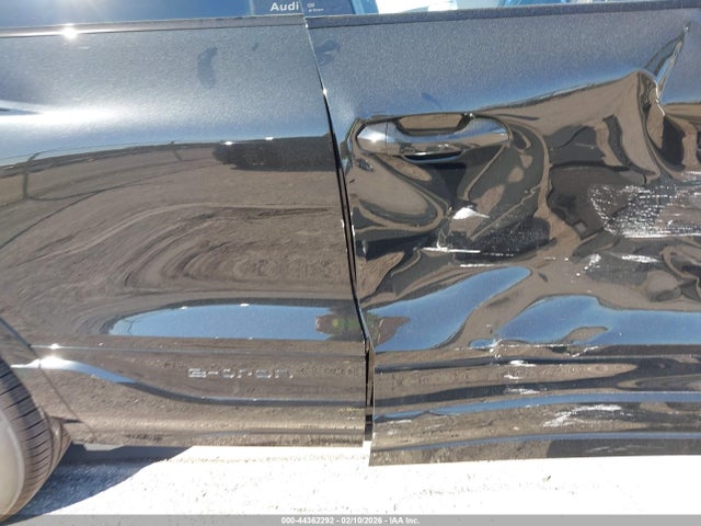 2025 AUDI Q6 E-TRON WA112BGF1SA017336 Photo 5