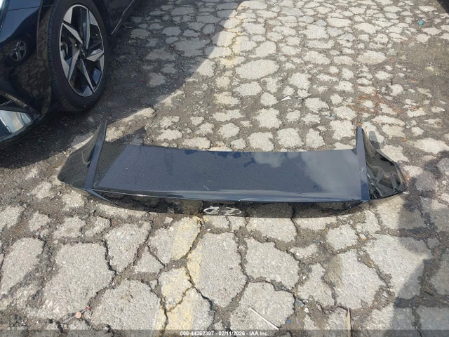 KMHLN4AG9NU338767 Hyundai ELANTRA SEL