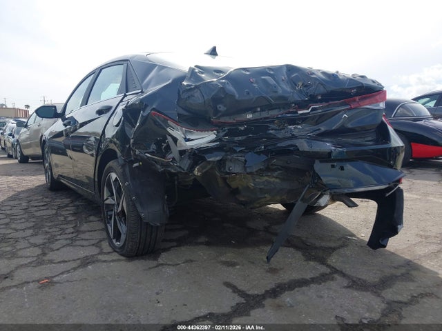 KMHLN4AG9NU338767 Hyundai ELANTRA SEL