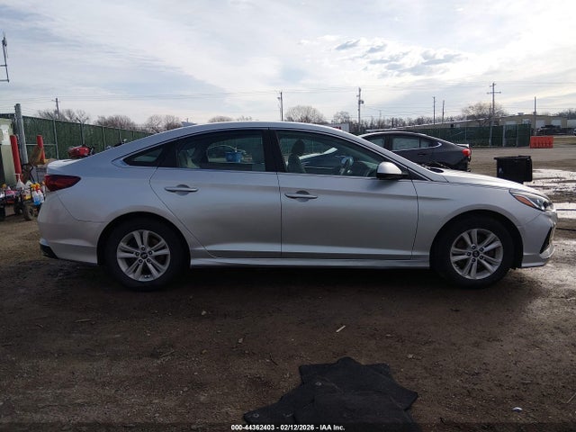 Hyundai SONATA SE 2018 5NPE24AF4JH618212 Image 13