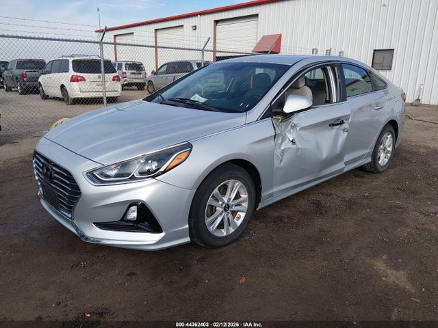 Hyundai SONATA SE 2018 5NPE24AF4JH618212 Image 2