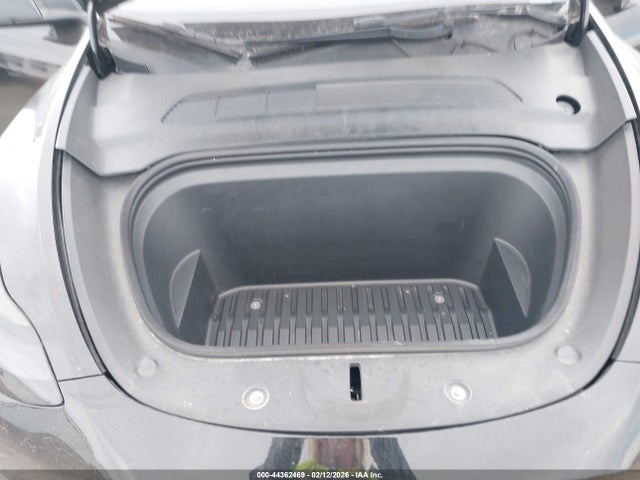 2021 TESLA MODEL Y 5YJYGDEE7MF107970 Photo 9