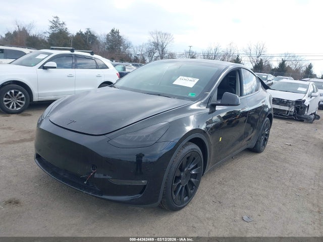 2021 TESLA MODEL Y 5YJYGDEE7MF107970 Photo 1