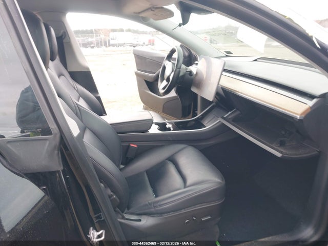 2021 TESLA MODEL Y 5YJYGDEE7MF107970 Photo 4